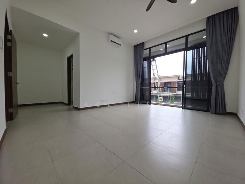 2-storey Terraced House for Sale in Puteri Harbour (Iskandar Puteri (Nusajaya)) - Jack Liew - Living Room - PropertyGuru.com.my