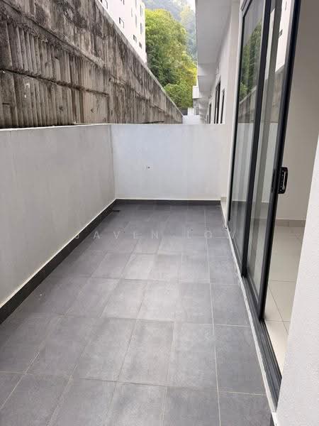Rumah Teres 2.5-Tingkat untuk Dijual di Damansara Perdana (Selangor) - Javen Low - Balcony - PropertyGuru.com.my