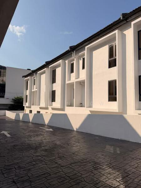 Rumah Teres 2.5-Tingkat untuk Dijual di Damansara Perdana (Selangor) - Javen Low - Exterior - PropertyGuru.com.my