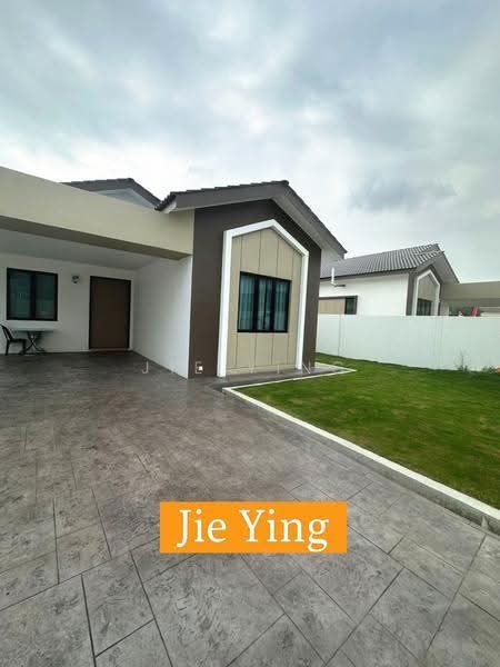 Bungalow House for Sale in Taman Pekatra Indah (Simpang Ampat) - Jie Ying - Exterior - PropertyGuru.com.my