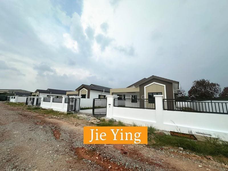 Bungalow House for Sale in Taman Pekatra Indah (Simpang Ampat) - Jie Ying - Exterior - PropertyGuru.com.my