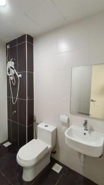 Kediaman Servis untuk Disewa di Twin Danga Residence - YC Fung - Bathroom - PropertyGuru.com.my