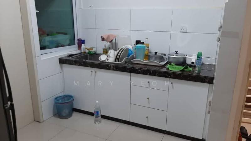 Kondominium untuk Dijual di The Holmes 1 - Mary Yeoh - Kitchen - PropertyGuru.com.my