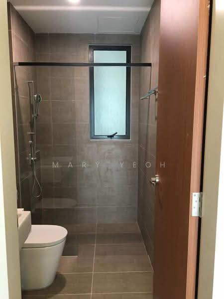 Kondominium untuk Dijual di The Holmes 1 - Mary Yeoh - Bathroom - PropertyGuru.com.my