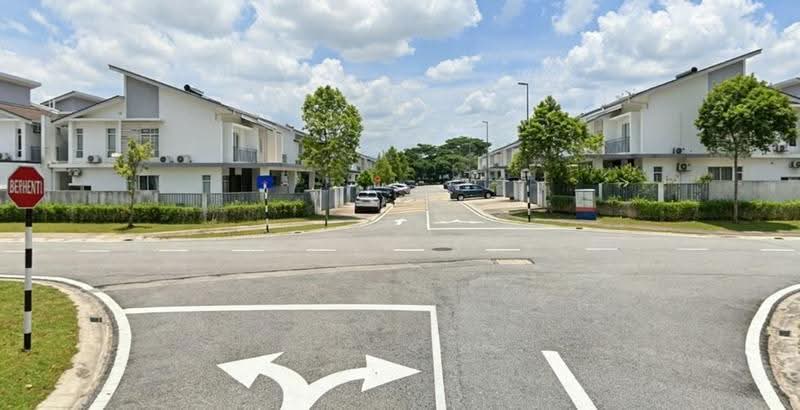 Rumah Berkembar untuk Dijual di Rawang (Selangor) - Rashidah Juremi - Exterior - PropertyGuru.com.my
