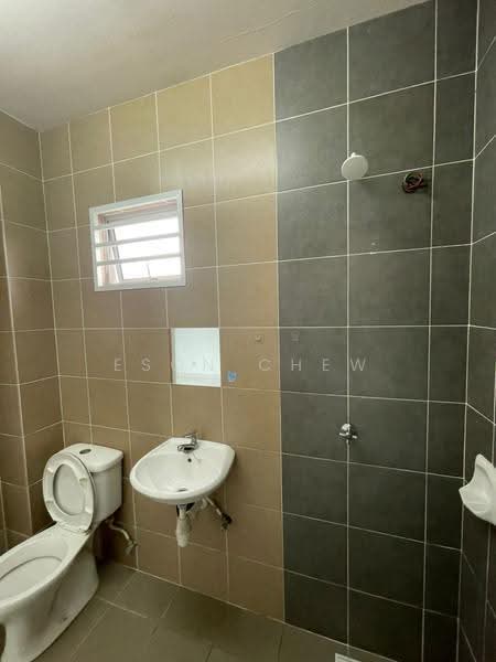 2-storey Terraced House for Rent in Kajang (Selangor) - Eson Chew - Bathroom - PropertyGuru.com.my