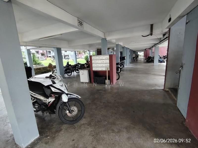 Rumah Flat untuk Dijual di Taman Melawati - Finn Aw - Car Park - PropertyGuru.com.my
