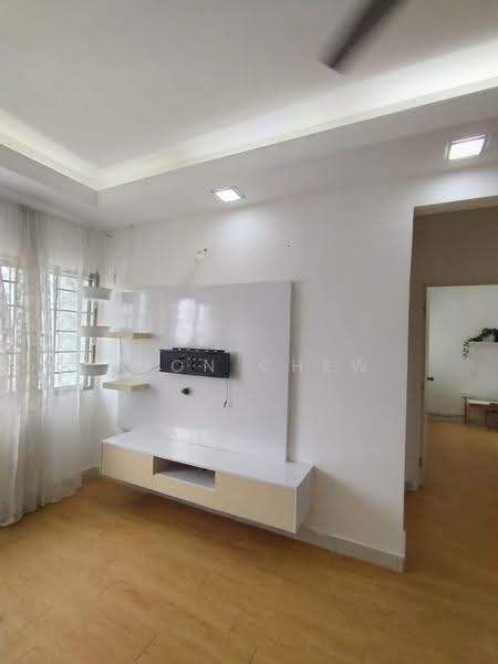 Pangsapuri untuk Disewa di Mewah 9 Residence - Eson Chew - Living Room - PropertyGuru.com.my