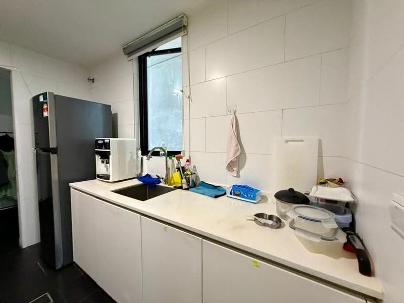 Service Residence for Rent at SqWhere Service Apartments - Lennon Poon - Kitchen - PropertyGuru.com.my
