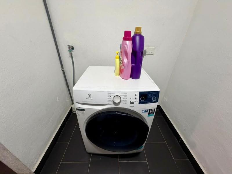 Service Residence for Rent at SqWhere Service Apartments - Lennon Poon - Interior - PropertyGuru.com.my