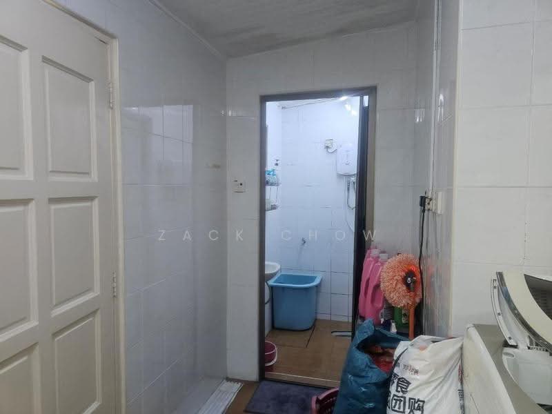 1-storey Terraced House for Sale in Taman Scientex Pasir Gudang (Pasir Gudang) - Zack Chow - Bathroom - PropertyGuru.com.my