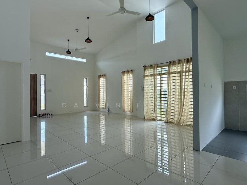 Bungalow House for Rent in Bandar Puteri Jaya (Sungai Petani) - Calvin Fong - Part of dining & living area - PropertyGuru.com.my