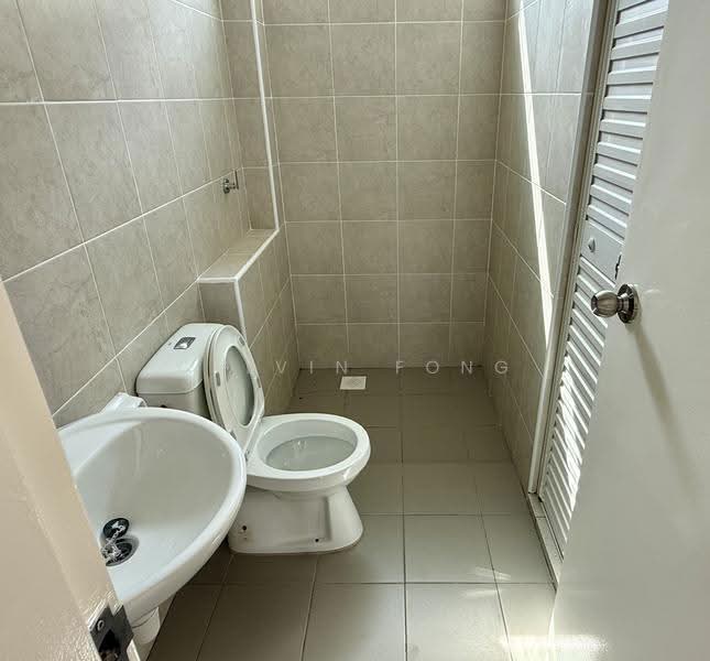 Bungalow House for Rent in Bandar Puteri Jaya (Sungai Petani) - Calvin Fong - 2nd bedroom attached bathroom - PropertyGuru.com.my