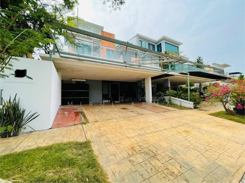 Rumah Berkembar untuk Dijual di Bandar Baru Bangi (Selangor) - Amirul Akmal - Exterior - PropertyGuru.com.my