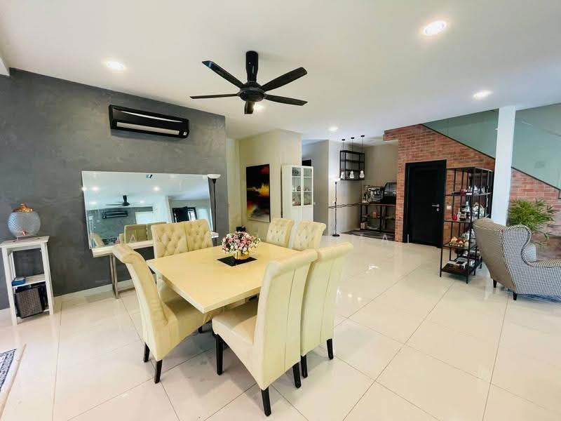 Rumah Berkembar untuk Dijual di Bandar Baru Bangi (Selangor) - Amirul Akmal - Dining Room - PropertyGuru.com.my
