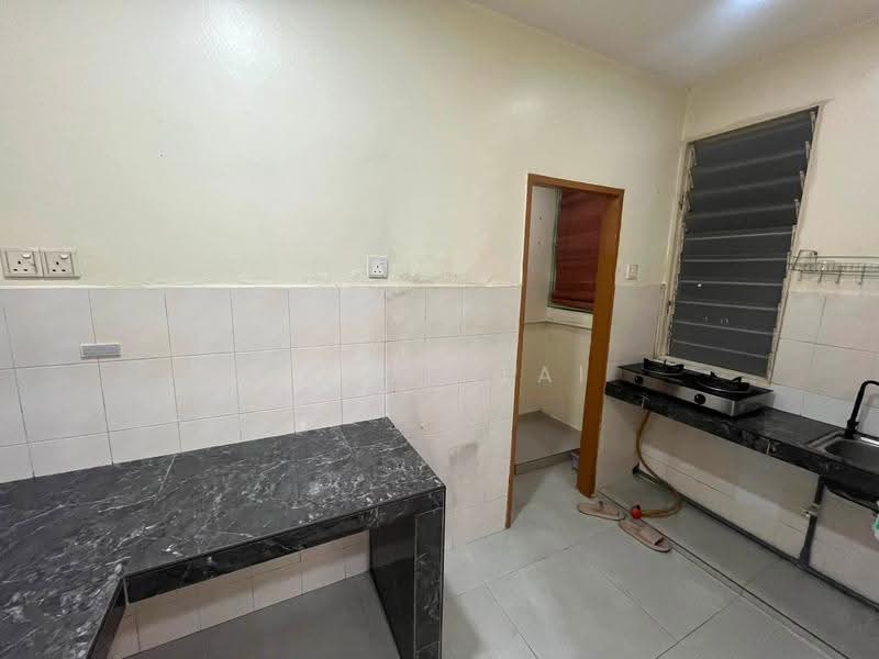 Apartment for Sale at Jelutong Apartment - Jason Lai - Kitchen - PropertyGuru.com.my