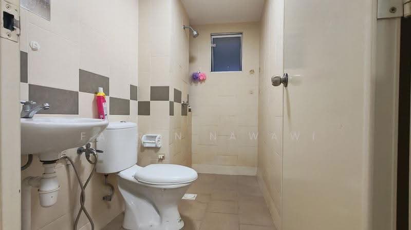 Apartment for Sale at Pangsapuri Seri Mutiara - Fauran Nawawi - Bathroom - PropertyGuru.com.my