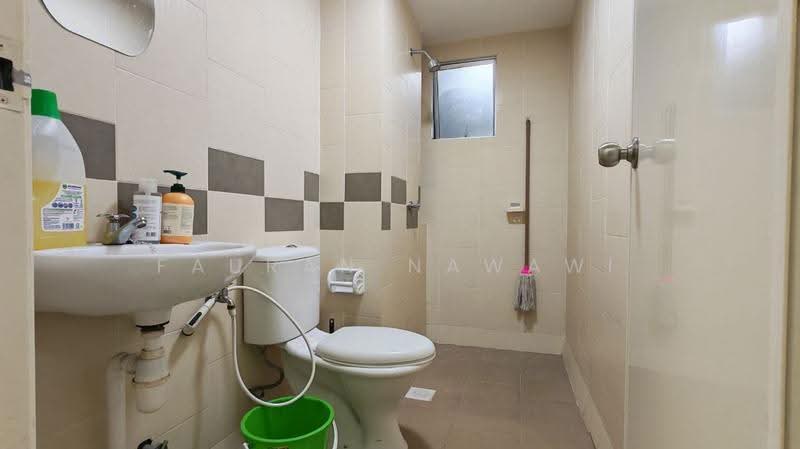 Apartment for Sale at Pangsapuri Seri Mutiara - Fauran Nawawi - Bathroom - PropertyGuru.com.my