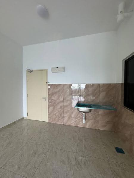 Service Residence for Sale at PANGSAPURI GADONG HARMONI @ AMBIENCE RESIDENCE - Joan Low - Interior - PropertyGuru.com.my