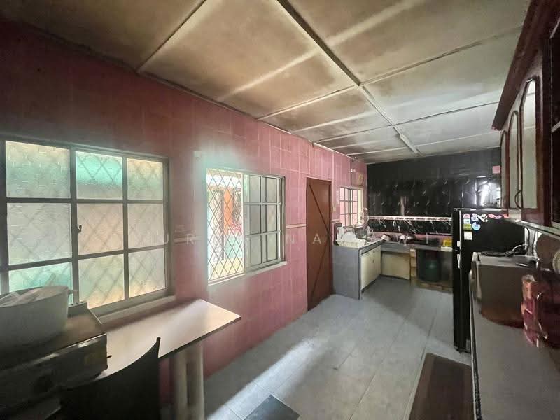 2-storey Terraced House for Sale in Taman Serdang Jaya (Seri Kembangan) - Fauran Nawawi - Kitchen - PropertyGuru.com.my