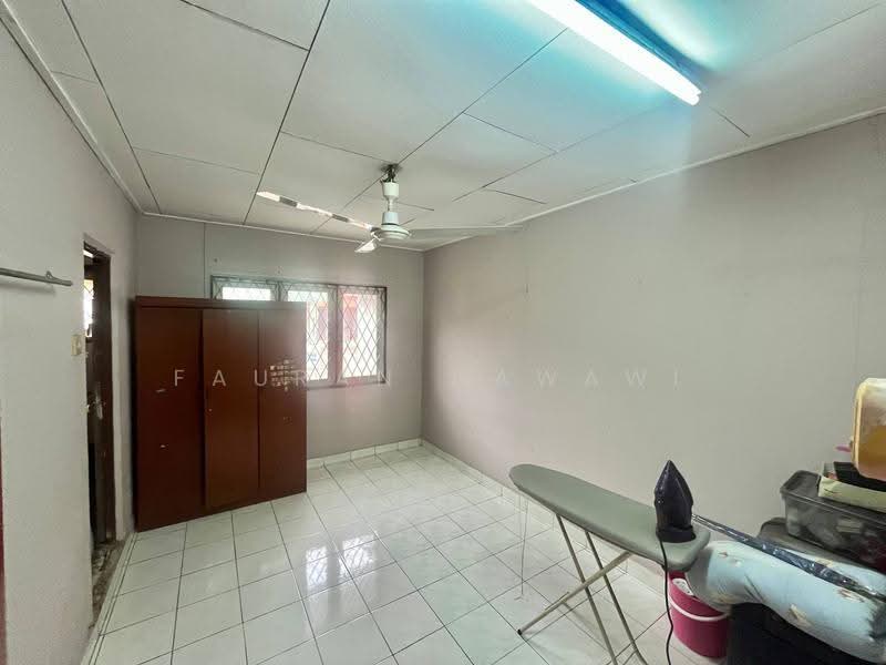2-storey Terraced House for Sale in Taman Serdang Jaya (Seri Kembangan) - Fauran Nawawi - PropertyGuru.com.my