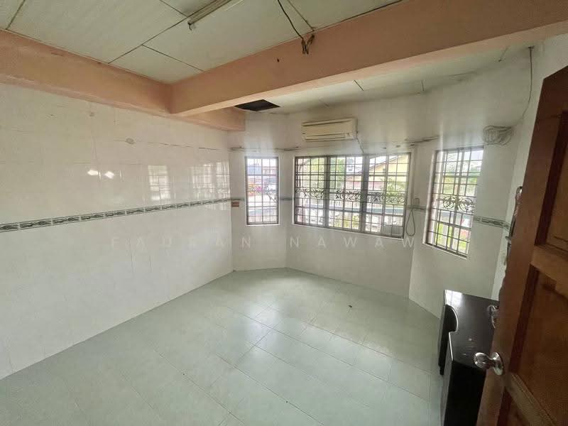 2-storey Terraced House for Sale in Taman Serdang Jaya (Seri Kembangan) - Fauran Nawawi - PropertyGuru.com.my