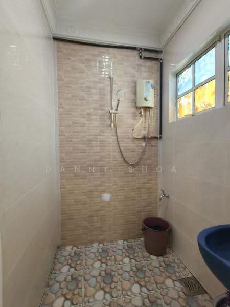 Rumah Teres 1-Tingkat untuk Dijual di Taman Rasah Jaya (Rasah) - Danny Shoa - Bathroom - PropertyGuru.com.my