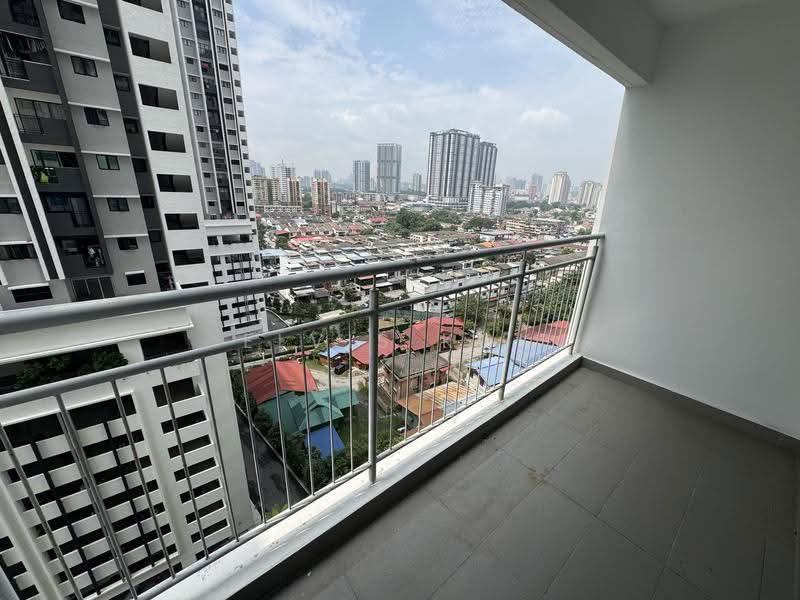 Kondominium untuk Dijual di Bayu Sentul - Elvis Kok - Balcony - PropertyGuru.com.my