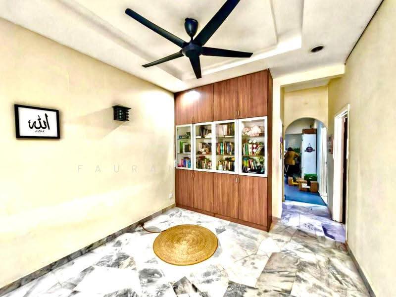 1-storey Terraced House for Sale in Puchong (Selangor) - Fauran Nawawi - Study - PropertyGuru.com.my