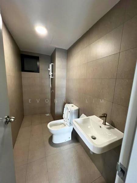 Kediaman Servis untuk Disewa di 168 Park Residensi Selayang - Evonne Lim - Master Bathroom - PropertyGuru.com.my