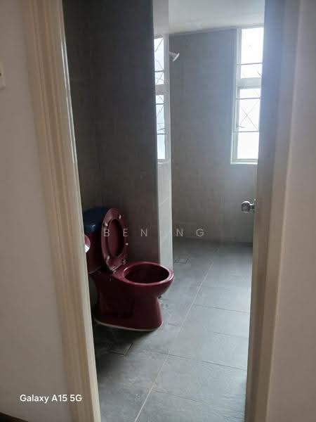 Kondominium untuk Dijual di Kelana Puteri - Ben Ng - Bathroom - PropertyGuru.com.my