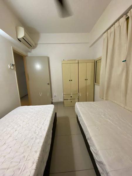 Kondominium untuk Dijual di The Zest @ Kinrara 9 - Vincent Chye - Bedroom - PropertyGuru.com.my