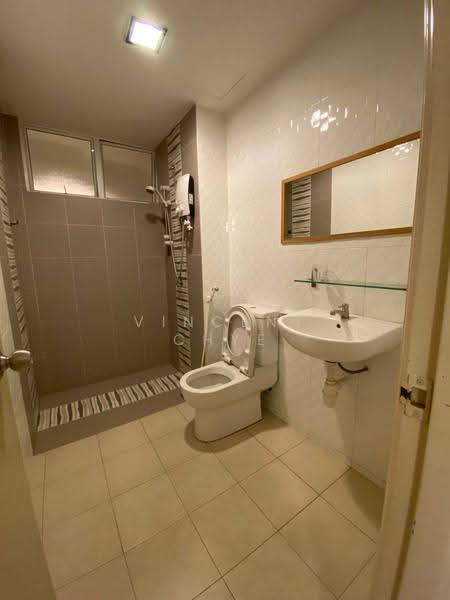 Kondominium untuk Dijual di The Zest @ Kinrara 9 - Vincent Chye - Bathroom - PropertyGuru.com.my