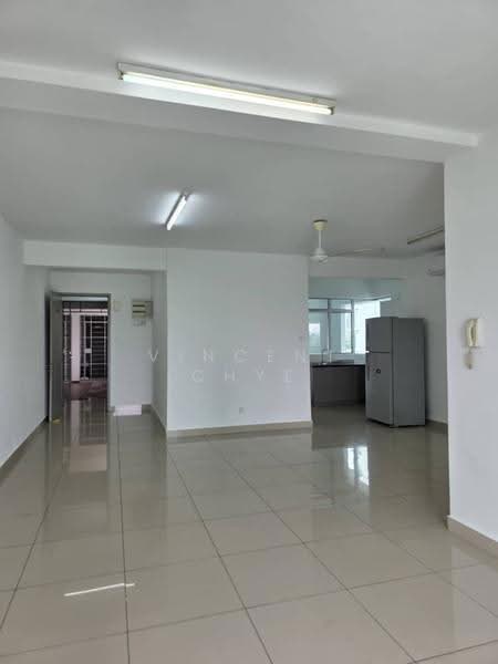 Kondominium untuk Dijual di Kiara Residence 2 (Residensi Kiara Jalil 2) - Vincent Chye - Living Room - PropertyGuru.com.my