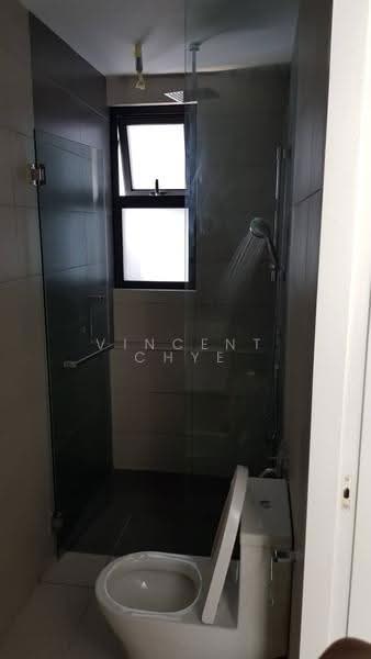 Kediaman Servis untuk Dijual di Skyluxe On The Park Bukit Jalil - Vincent Chye - Bathroom - PropertyGuru.com.my
