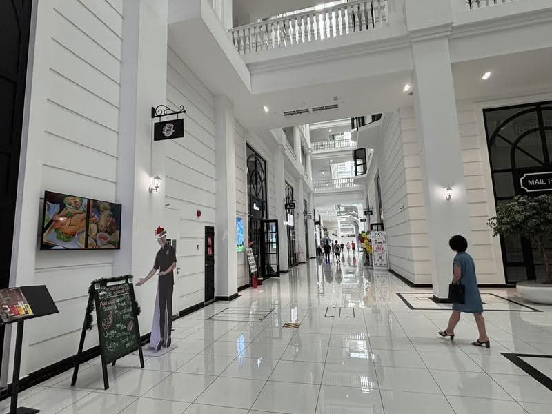 Retail Space untuk Disewa di Iskandar Puteri (Nusajaya) (Johor) - Liza Leong - Corridor - PropertyGuru.com.my