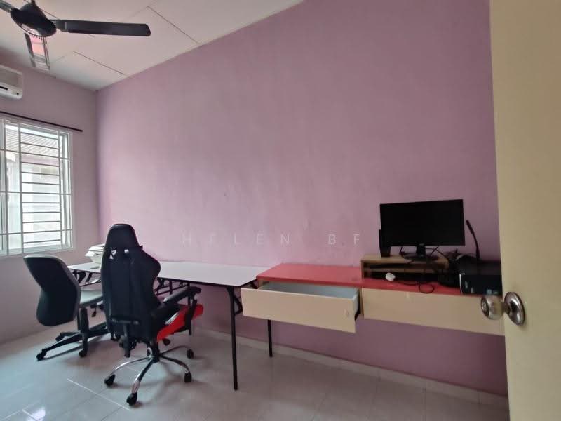 Rumah Teres 2-Tingkat untuk Dijual di Taman Saujana Indah (Bukit Katil) - Helen BF - Study - PropertyGuru.com.my