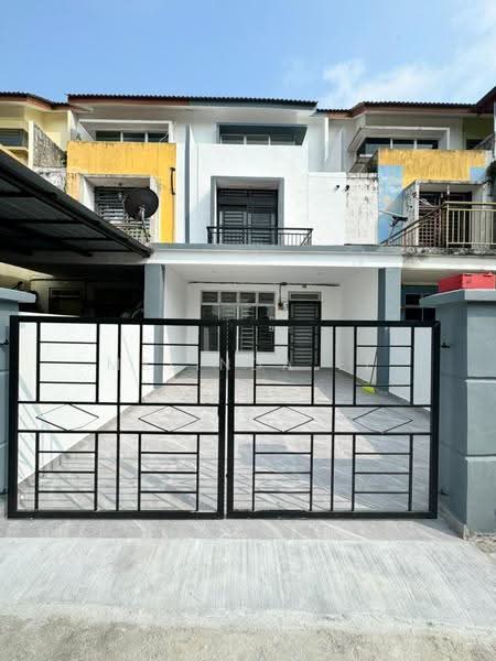 Rumah Teres 2.5-Tingkat untuk Dijual di Taman Scientex Kulai (Sedenak) - Melinda Ee - Exterior - PropertyGuru.com.my