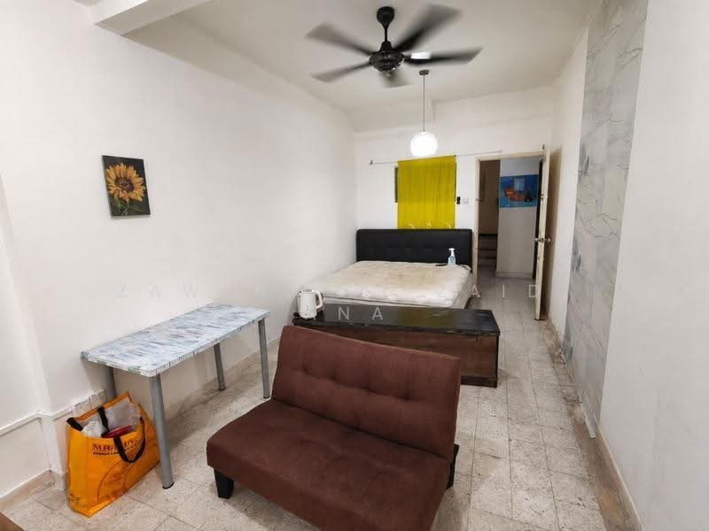 Rumah Teres 2-Tingkat untuk Dijual di Taman Pinggiran Templer (Selayang) - Zawana BT Zaidi Ana - Bedroom - PropertyGuru.com.my