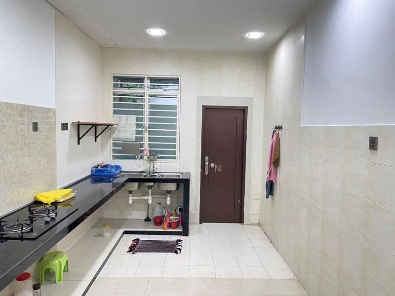 2.5-storey Terraced House for Sale in Taman Selayang Permata (Batu Caves) - Norafian SMH - Kitchen - PropertyGuru.com.my