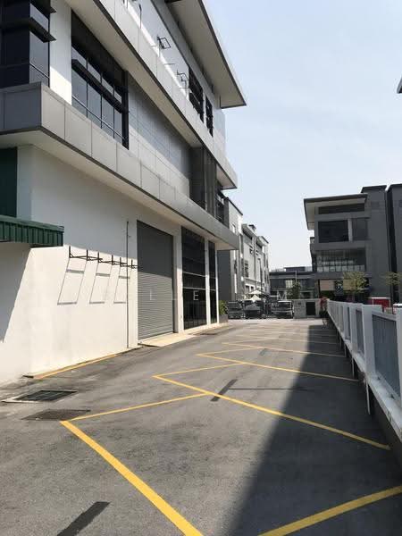 Kilang Berkembar untuk Dijual di Petaling Jaya (Selangor) - Belle Lim - Exterior - PropertyGuru.com.my