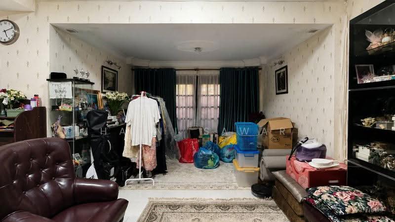 Rumah Teres 2-Tingkat untuk Dijual di Kota Damansara (Selangor) - muharni sawarin - Living Room - PropertyGuru.com.my