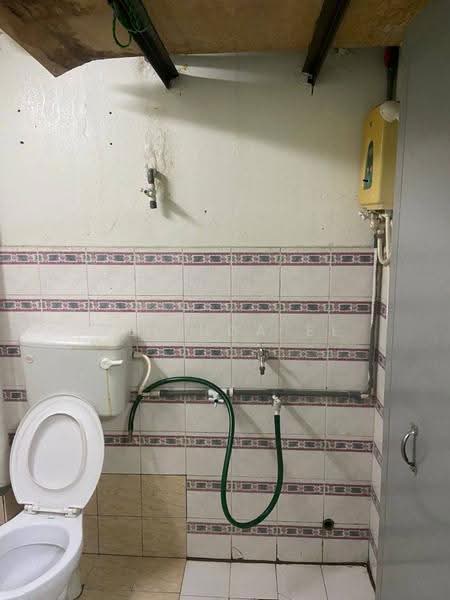 Flat for Sale at Pangsapuri Rakyat - Melinda Ee - Bathroom - PropertyGuru.com.my