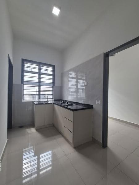 Rumah Teres untuk Disewa di Bandar Dato Onn (Tebrau) - Kevin Lim - Kitchen - PropertyGuru.com.my