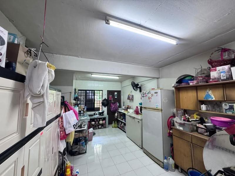 Rumah Teres 2-Tingkat untuk Dijual di Taman Pontian Jaya (Pontian) - Daniel Yong - Kitchen - PropertyGuru.com.my