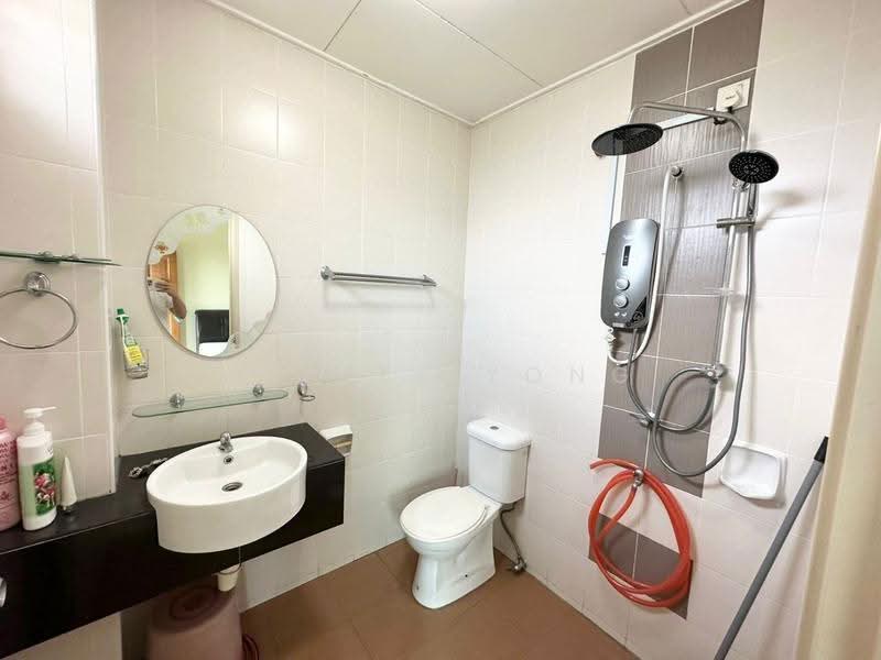 2-storey Terraced House for Sale in Taman Sri Pulai Perdana 2 (Skudai) - Daniel Yong - Bathroom - PropertyGuru.com.my