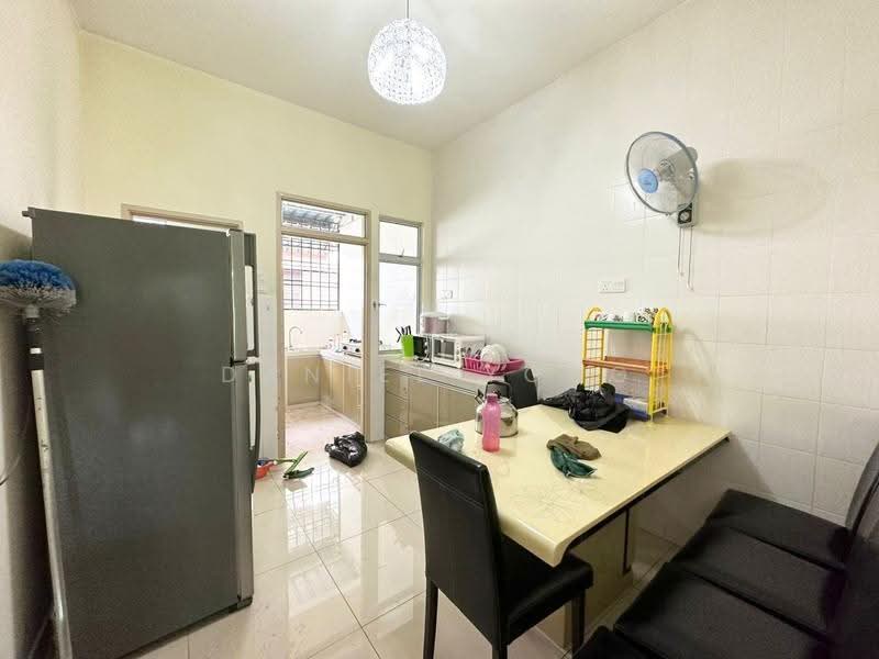 2-storey Terraced House for Sale in Taman Sri Pulai Perdana 2 (Skudai) - Daniel Yong - Kitchen - PropertyGuru.com.my