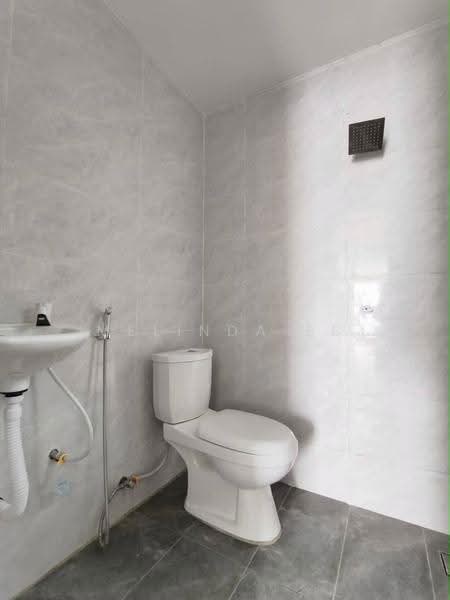 2-storey Terraced House for Sale in Bandar Baru Permas Jaya (Permas Jaya) - Melinda Ee - Bathroom - PropertyGuru.com.my