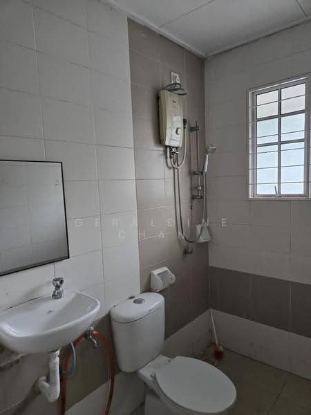 Rumah Teres 2-Tingkat untuk Disewa di Subang Bestari (Shah Alam) - Geraldine Chan - Bathroom - PropertyGuru.com.my