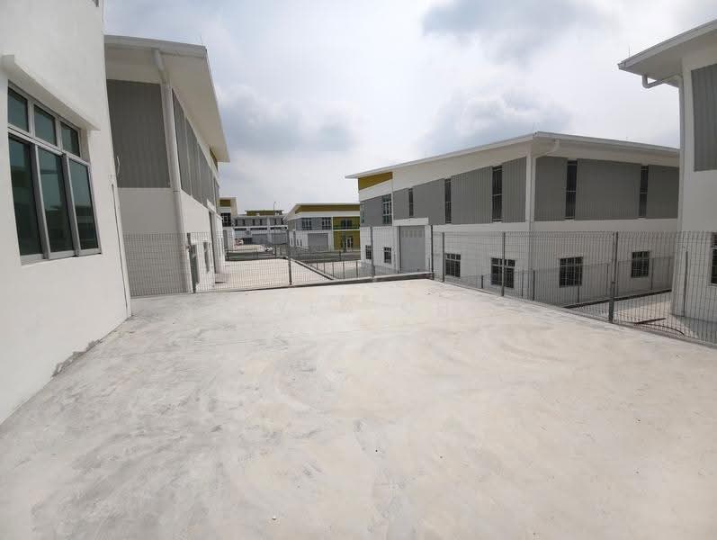 Kilang Berkembar untuk Dijual di Kawasan Perindustrian Ayer Keroh (Ayer Keroh) - Steven Chai - PropertyGuru.com.my